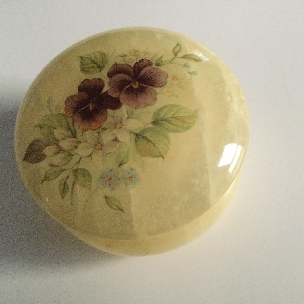 Hand Carved Genuine Alabaster Floral Trinket Box Made in Italy Hinge damaged